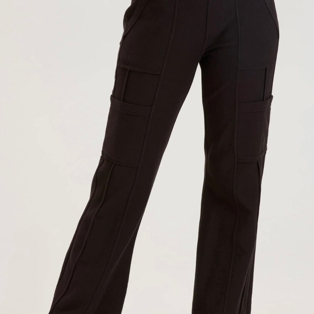 Women's XCVI Kian Cargo Black flare Pants